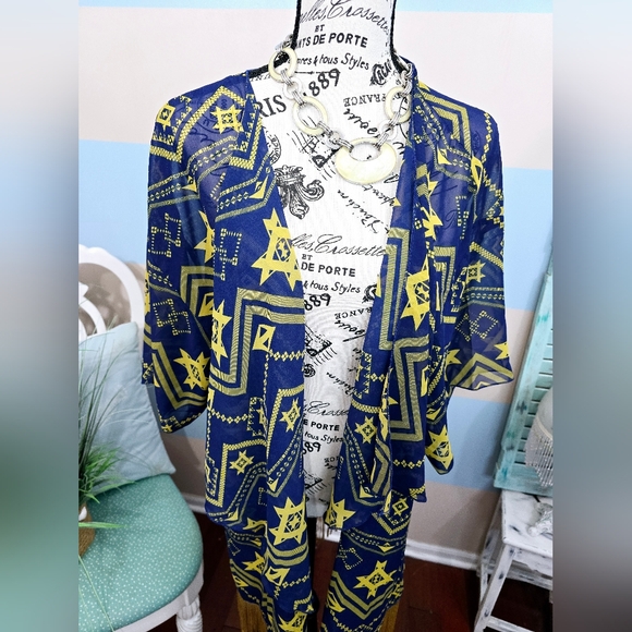 NWT LuLaRoe Monroe Kimono - Picture 3 of 9